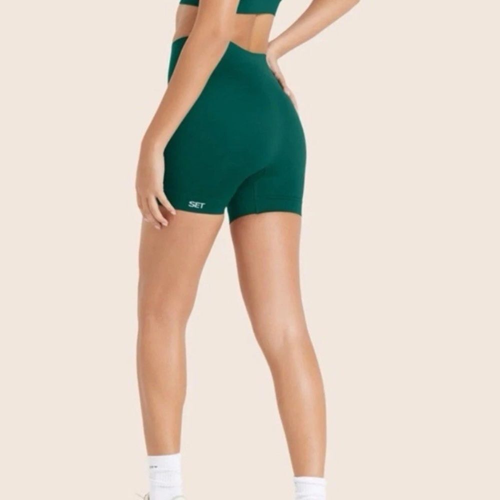 SET Active palm Green Women's Breathe Parke Shorts size extra small